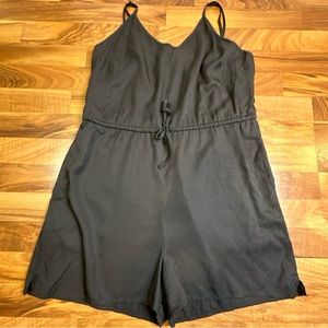 Jardin By Macris Romper from Sea Oar Be‎ Seen Boutique Black Drawstring Size S